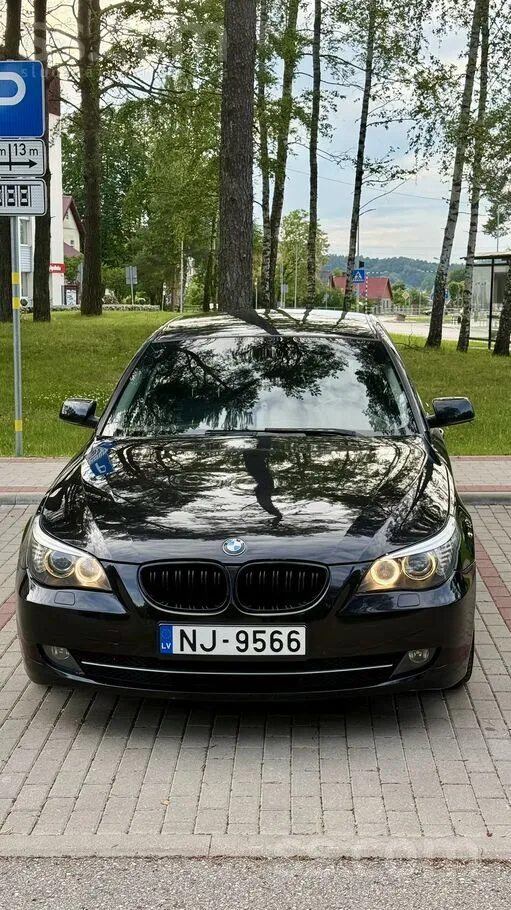 BMW 525
