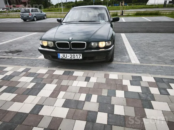 BMW 730