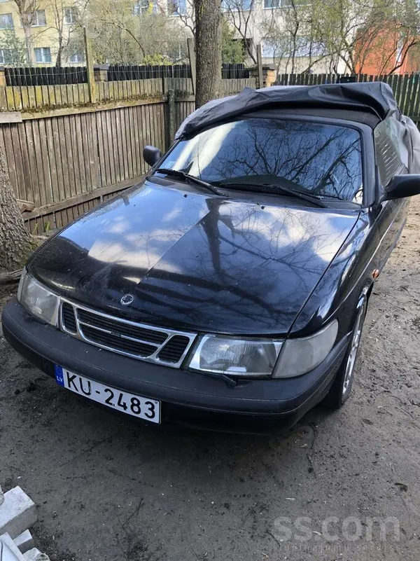 Saab 900