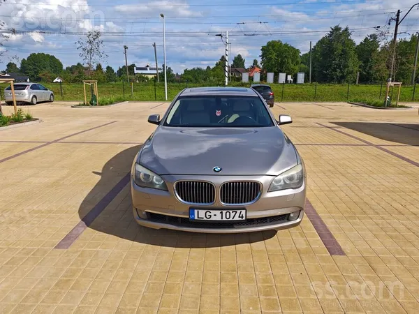 BMW Автомобиль в идеальном состоянии, битым не был, в 