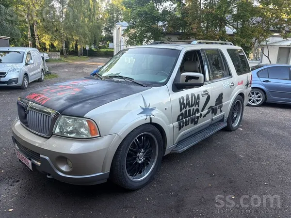Lincoln Pārdodu auto ar dzinēja defektu.