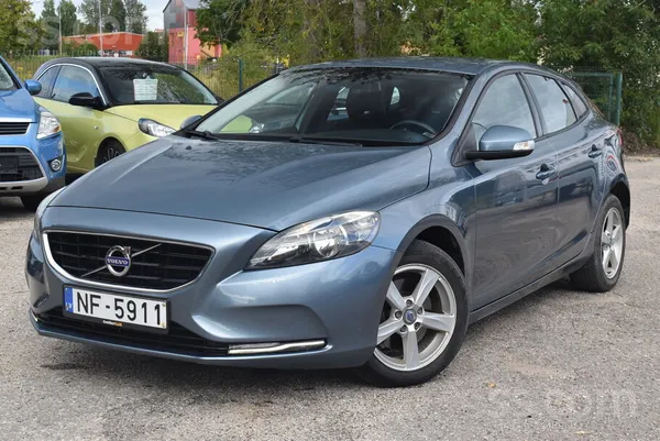 Volvo Volvo V40 1.6L dīzelis , 84 kW, 10.2013 g. 