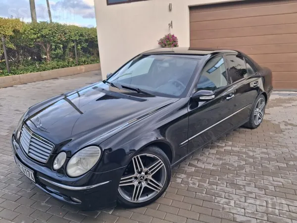 Mercedes E270 2003, 2.7D dīzelis, Automāts, Sedans, Melns — Latvijā