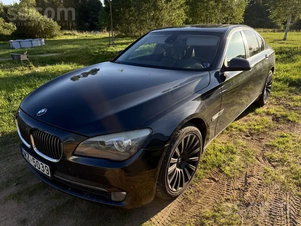 BMW 730