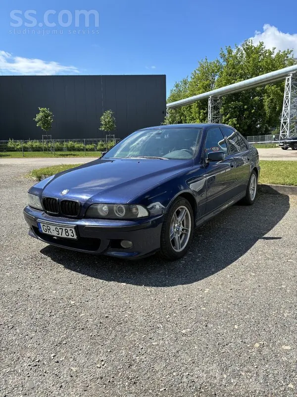 BMW 528