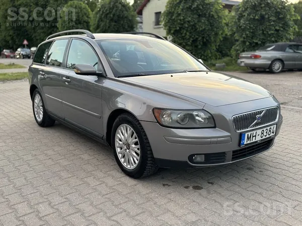Volvo V50