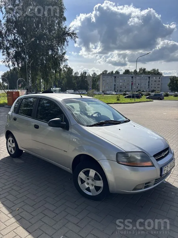 Chevrolet Pārdodu Chevrolet Aveo, iegadajos kā laika mašīnu 