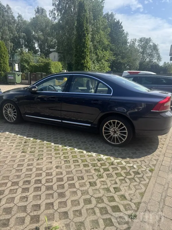 Volvo S80