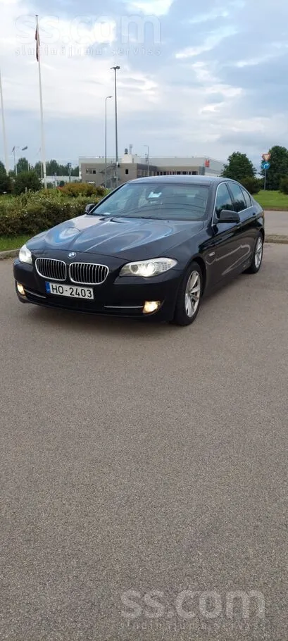 BMW Продаю BMW 523i , 3.0 бензин, F10. Только что прой