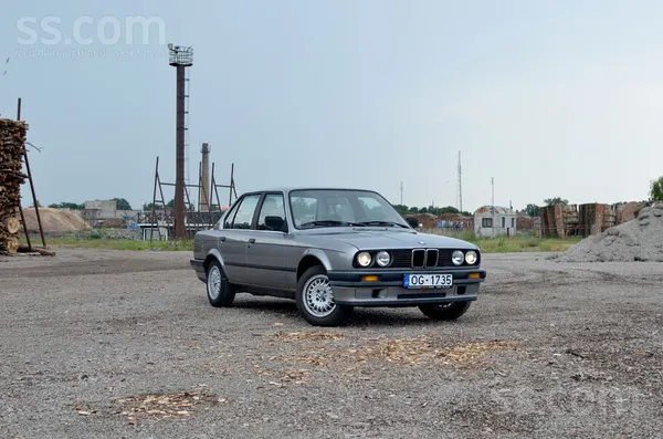 BMW Pārdodu BMW E30 316i. 