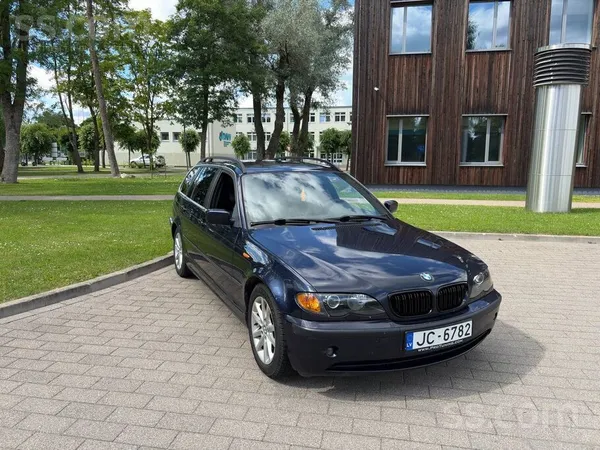 BMW 320