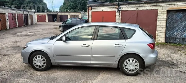 Автомобиль в хорошем состоянии храниться в гараже пройденный техосмотр до 14