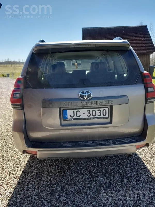 Toyota Land Cruiser