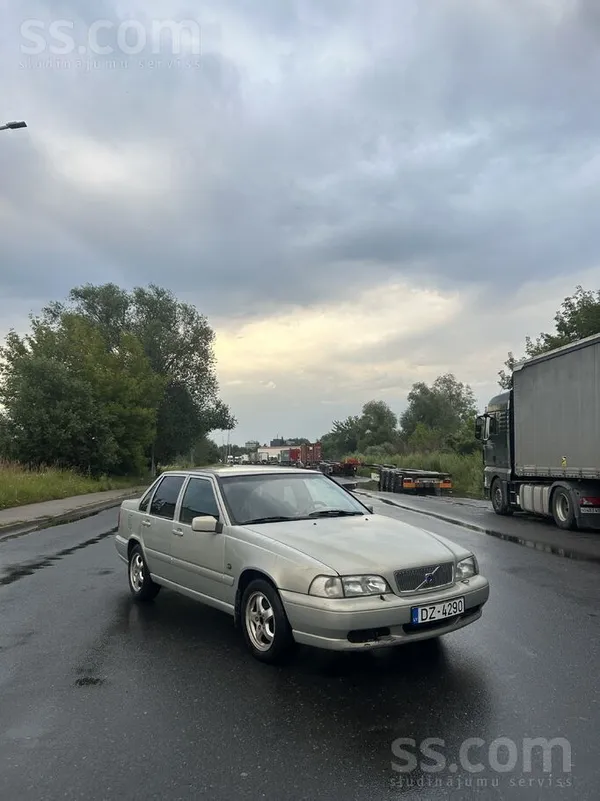 Volvo S70
