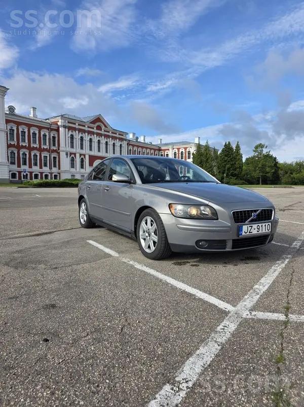 Volvo S40