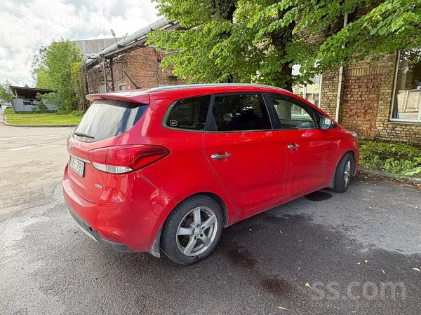 KIA Carens