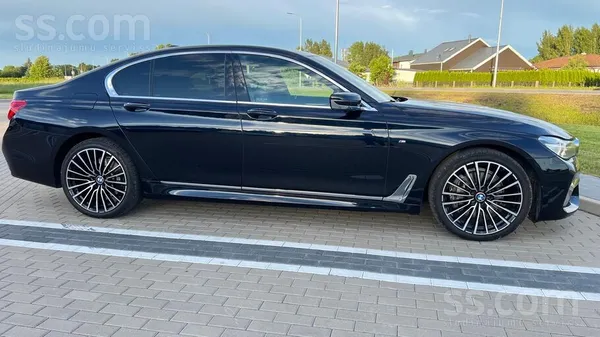 BMW 730