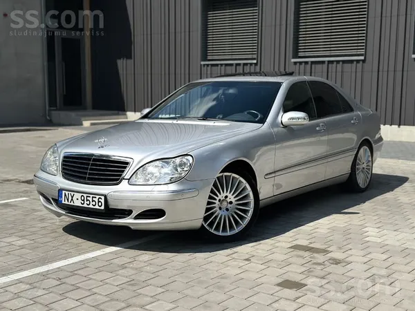 Mercedes Продается хорошо сохранившийся для своего возраста