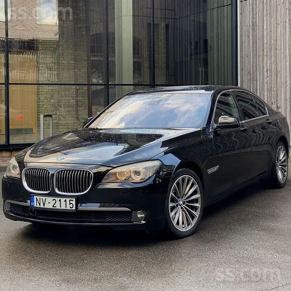BMW Pārdodu elegantu BMW 730d F01 ar uzticamo 3.0 (180
