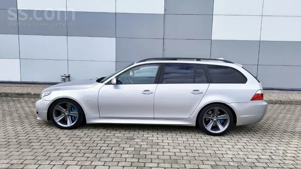 BMW 525