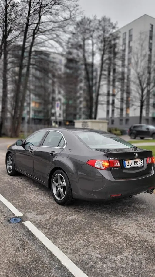 Honda Accord 2009 gads, mitra asfalta krāsā, 2.0 litru benzīna dzinējs, manu