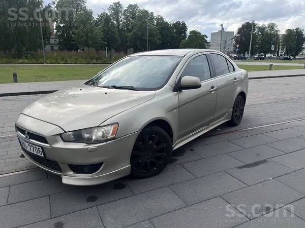 Mitsubishi Lancer