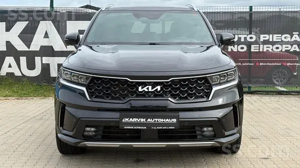 Kia Sorento labā tehniskā un vizuālā stāvoklī. 148Kw/200Zs. 2 atslēgas. Auto
