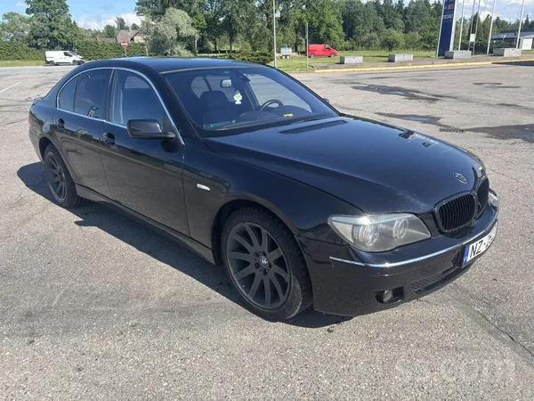 BMW 730