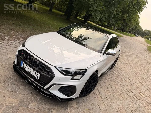 Pardodas Audi S3 / 8Y 
Perfekta stāvokli ar pilnu komplektāciju. 
Pirkta n