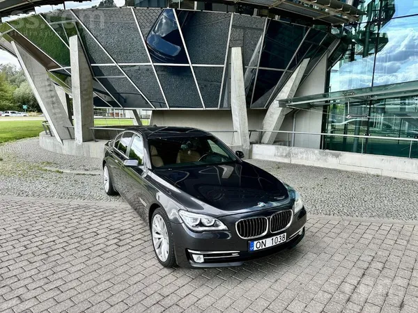 Pārdodu BMW 740d, 2012 gada. 
Komfortabls, jaudīgs un ļoti labi aprīkots au