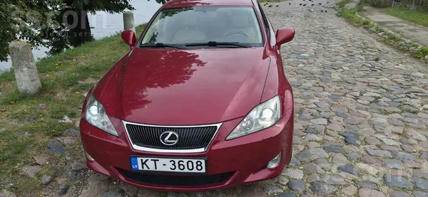 Lexus Sakarā ar jauna auto iegādi, pārdodu savu Is250. A