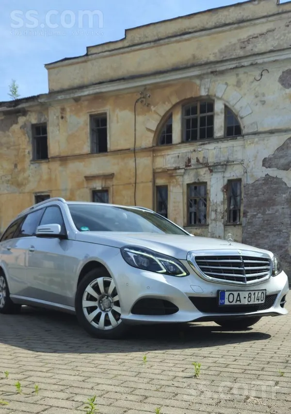 Mercedes E220