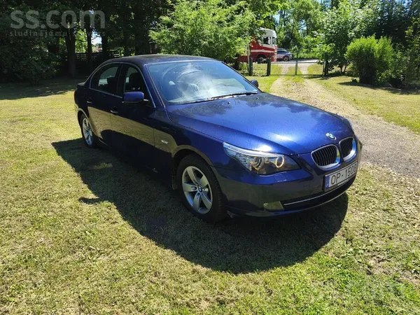 BMW 523