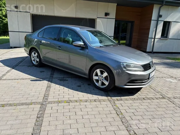 Pārdodu 2016 gada 92 kW 1.4tsi VW jetta. 
6 ātrumi, manuālis ar benzīna dzi