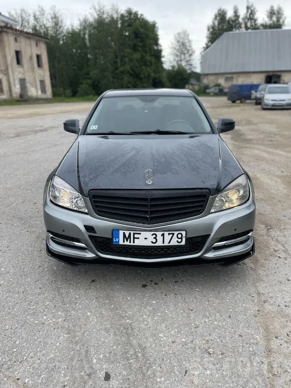 Mercedes C220