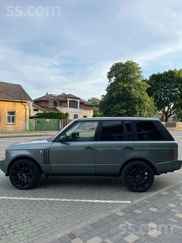 Land-Rover Range Rover