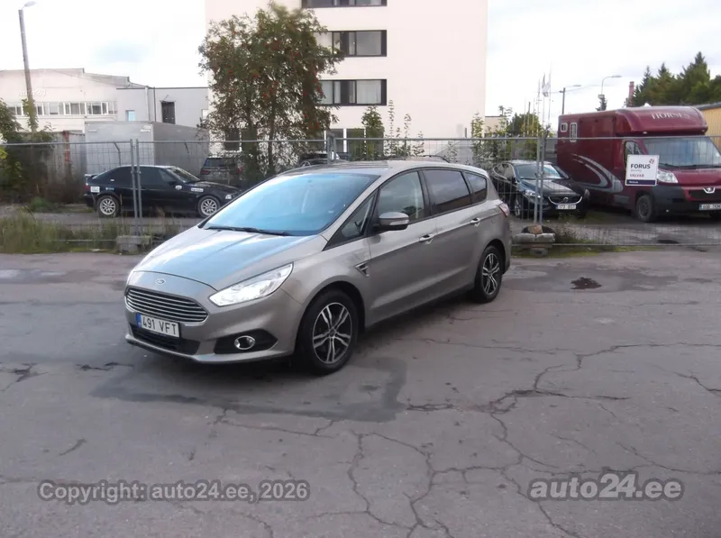 Ford S-max - 1