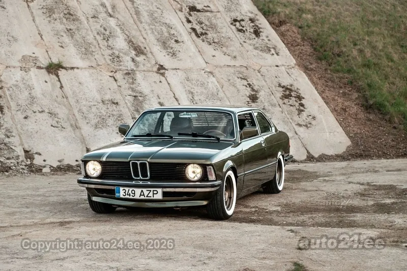 BMW 318 - 1