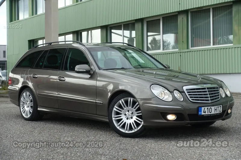 Mercedes-Benz E 220 - 1