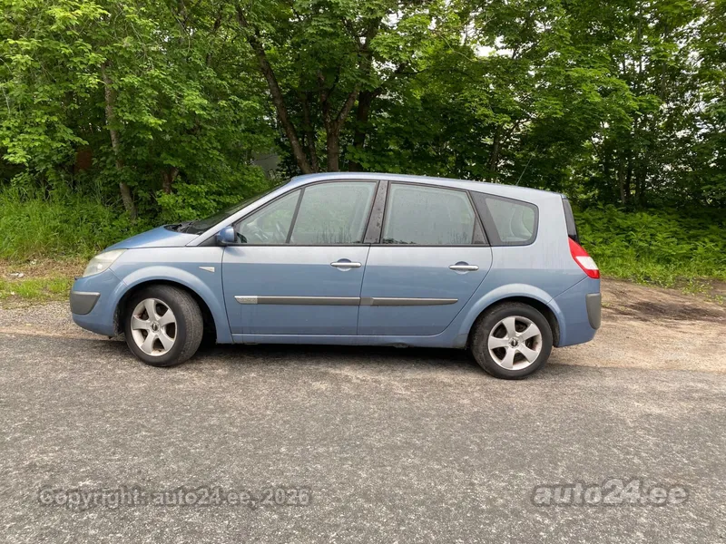 Renault Grand Scenic - 1
