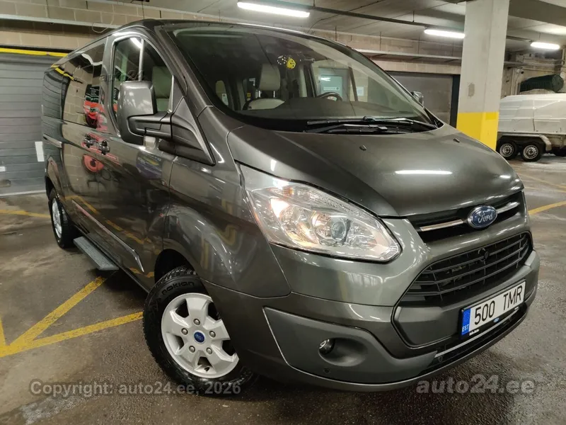 Ford Tourneo Custom - 1