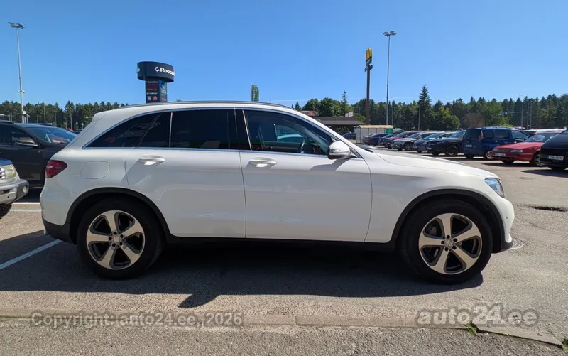 Mercedes-Benz GLC 220 - 1