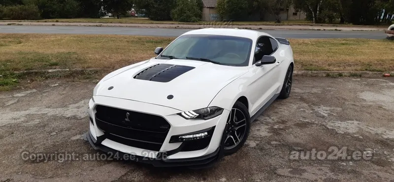 Ford Mustang - 1