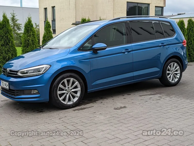 Volkswagen Touran - 1