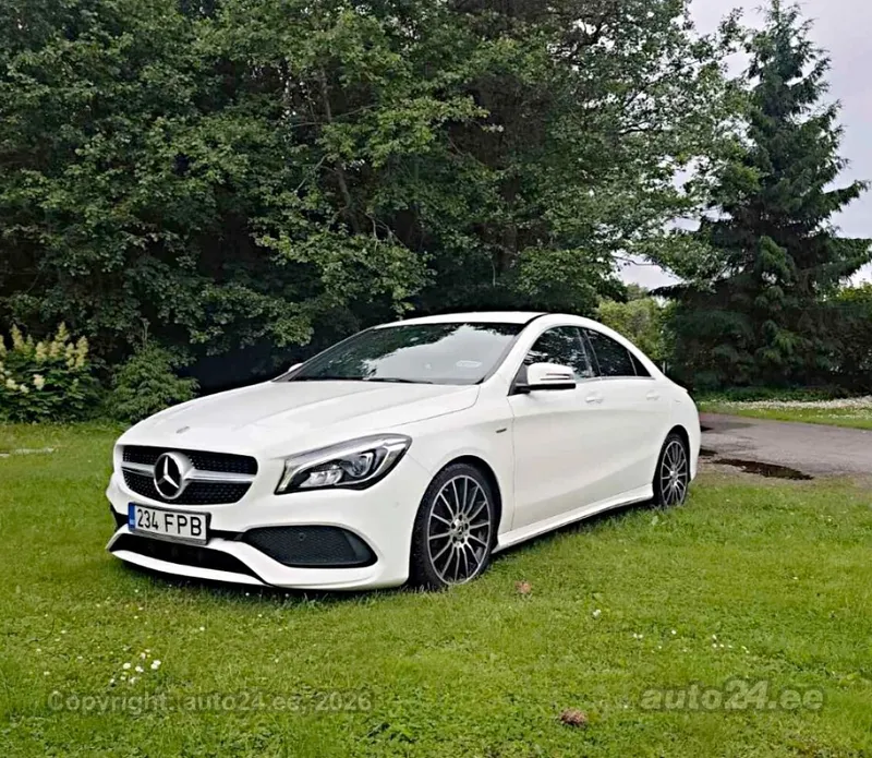 Mercedes-Benz CLA 180 - 1