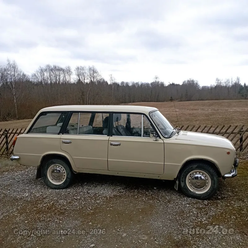 VAZ VAZ 2102