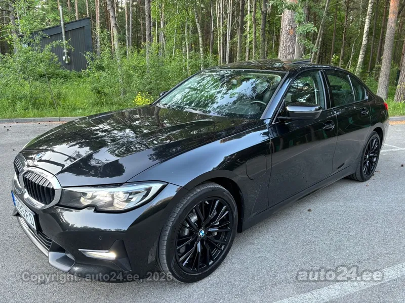 BMW 330 - 1