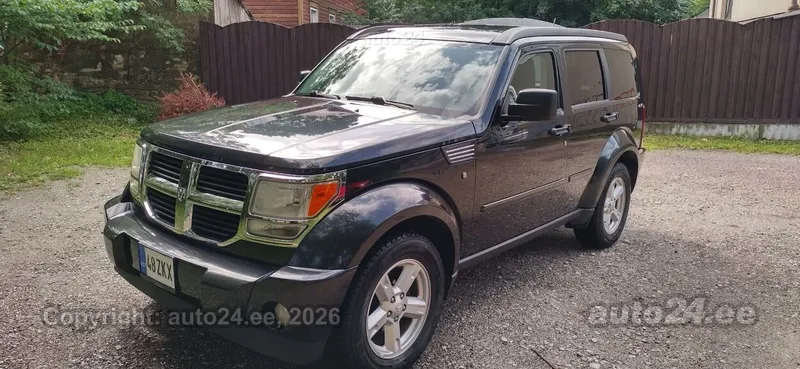 Dodge Nitro - 1