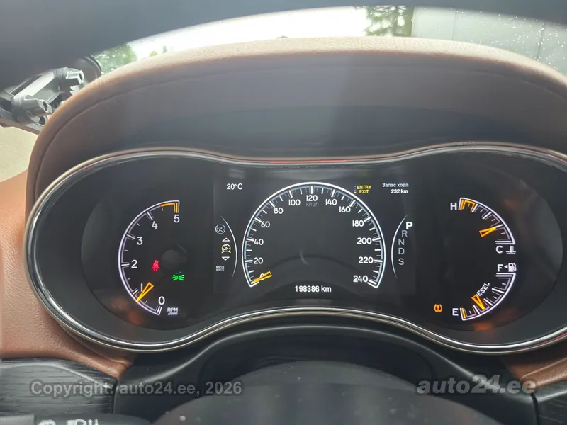Jeep Grand Cherokee - 1