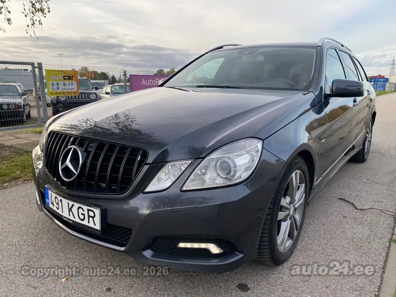 Mercedes-Benz E 220 - 1